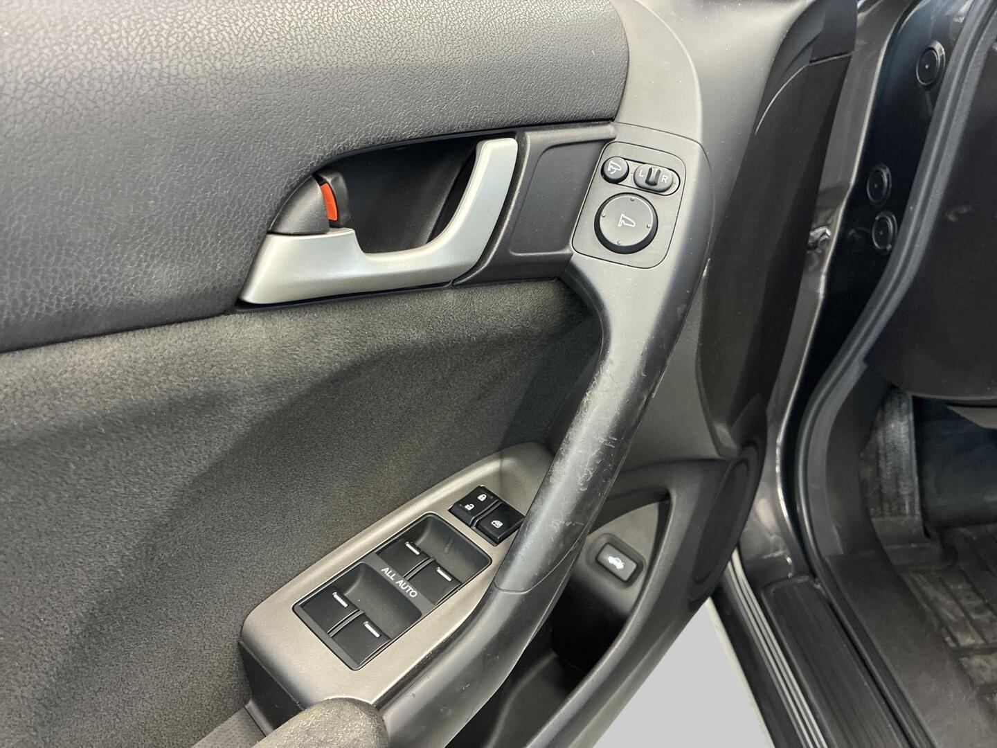 HONDA Accord 2011