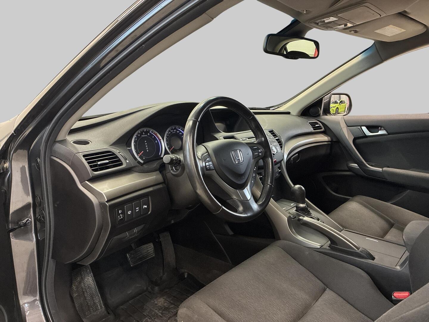 HONDA Accord 2011