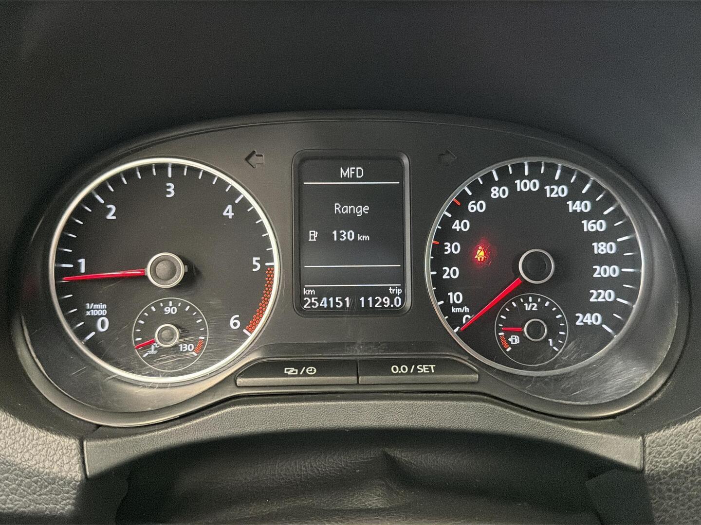 VOLKSWAGEN Amarok 2014