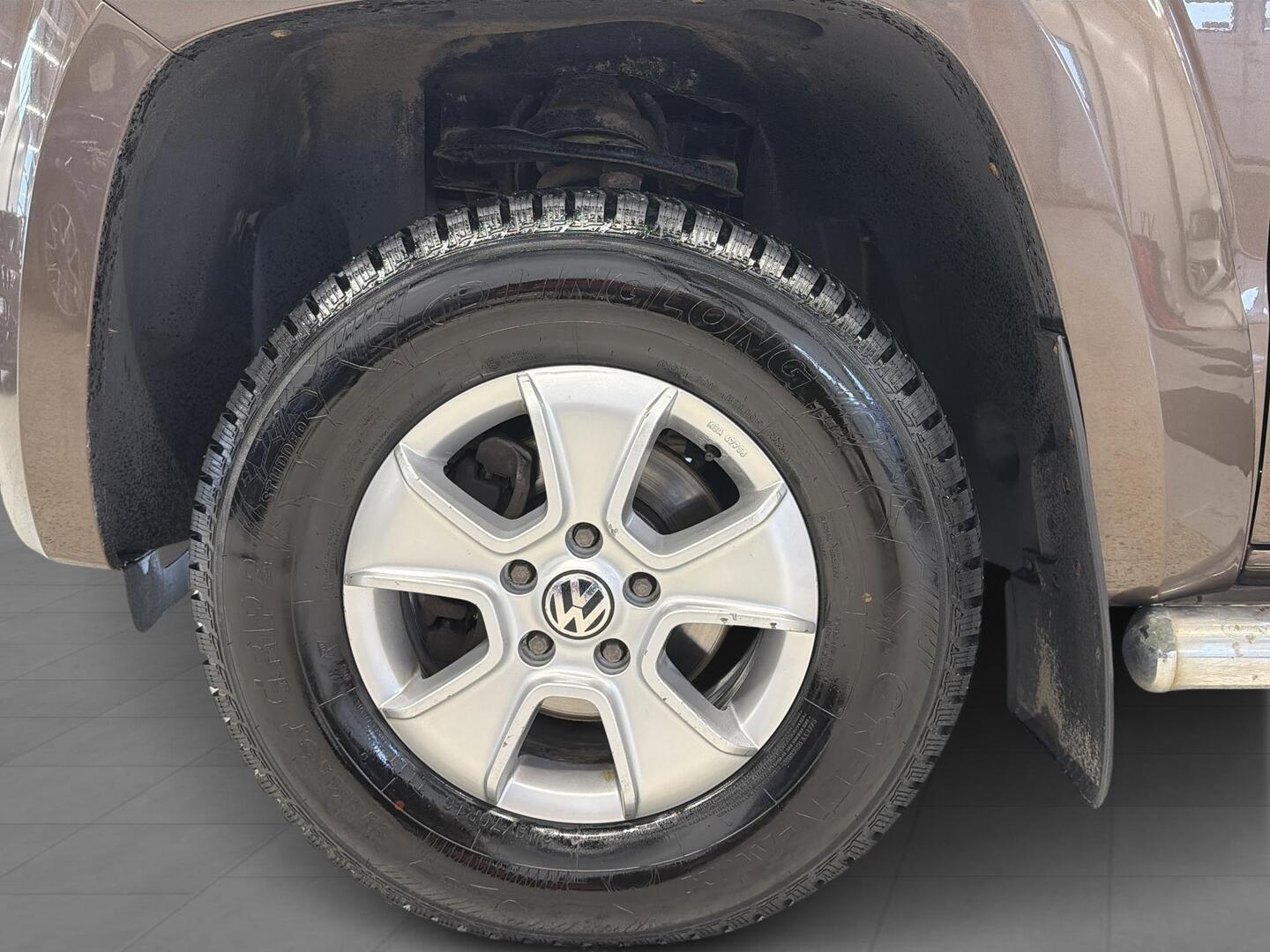 VOLKSWAGEN Amarok 2014