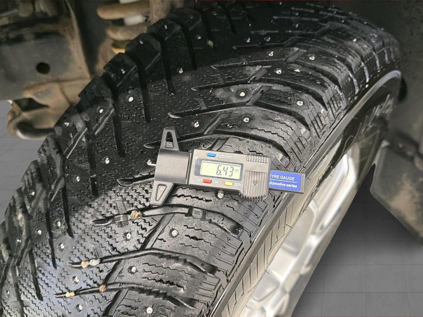 VOLKSWAGEN Amarok 2014