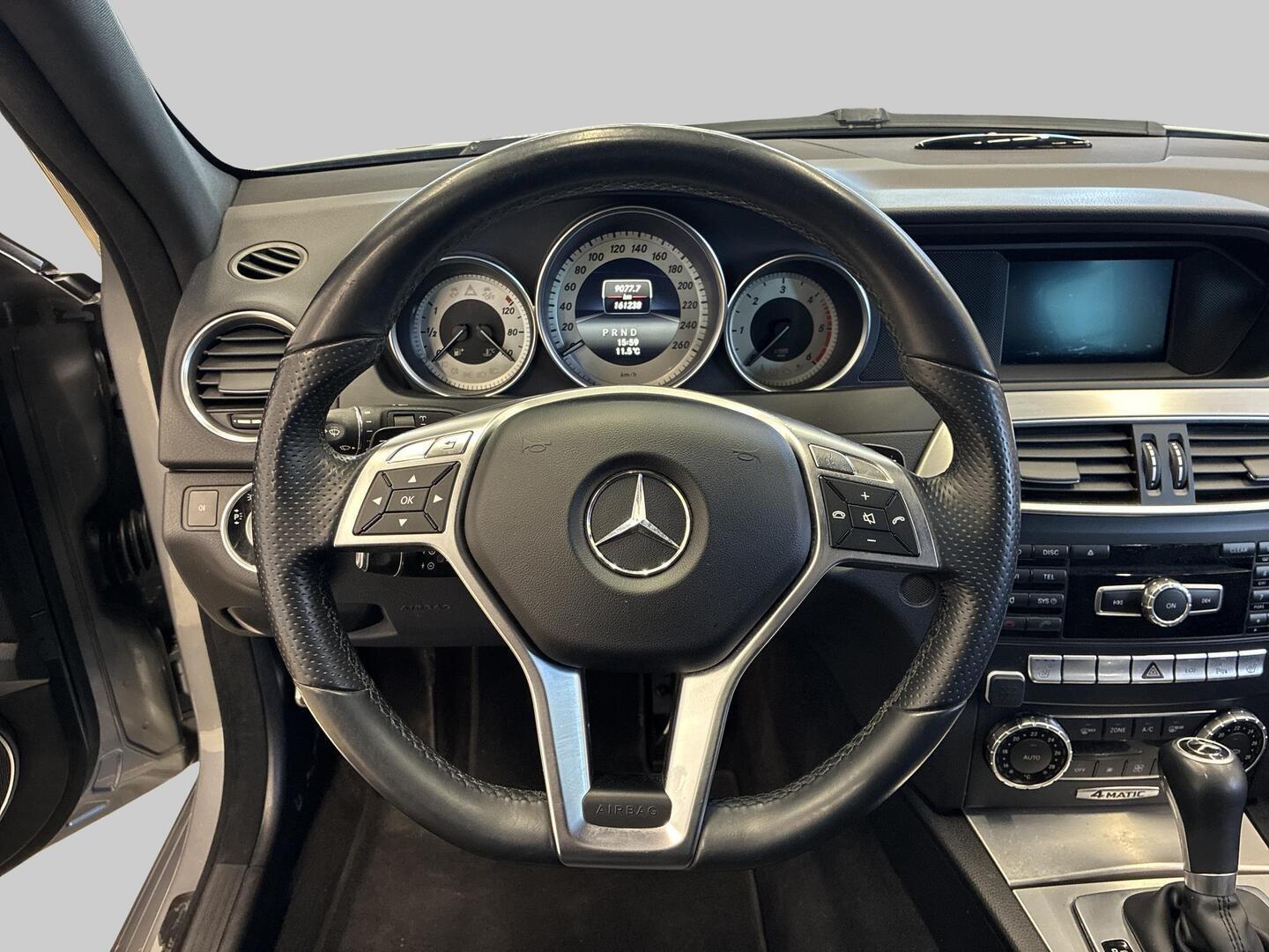 MERCEDES-BENZ C 2014