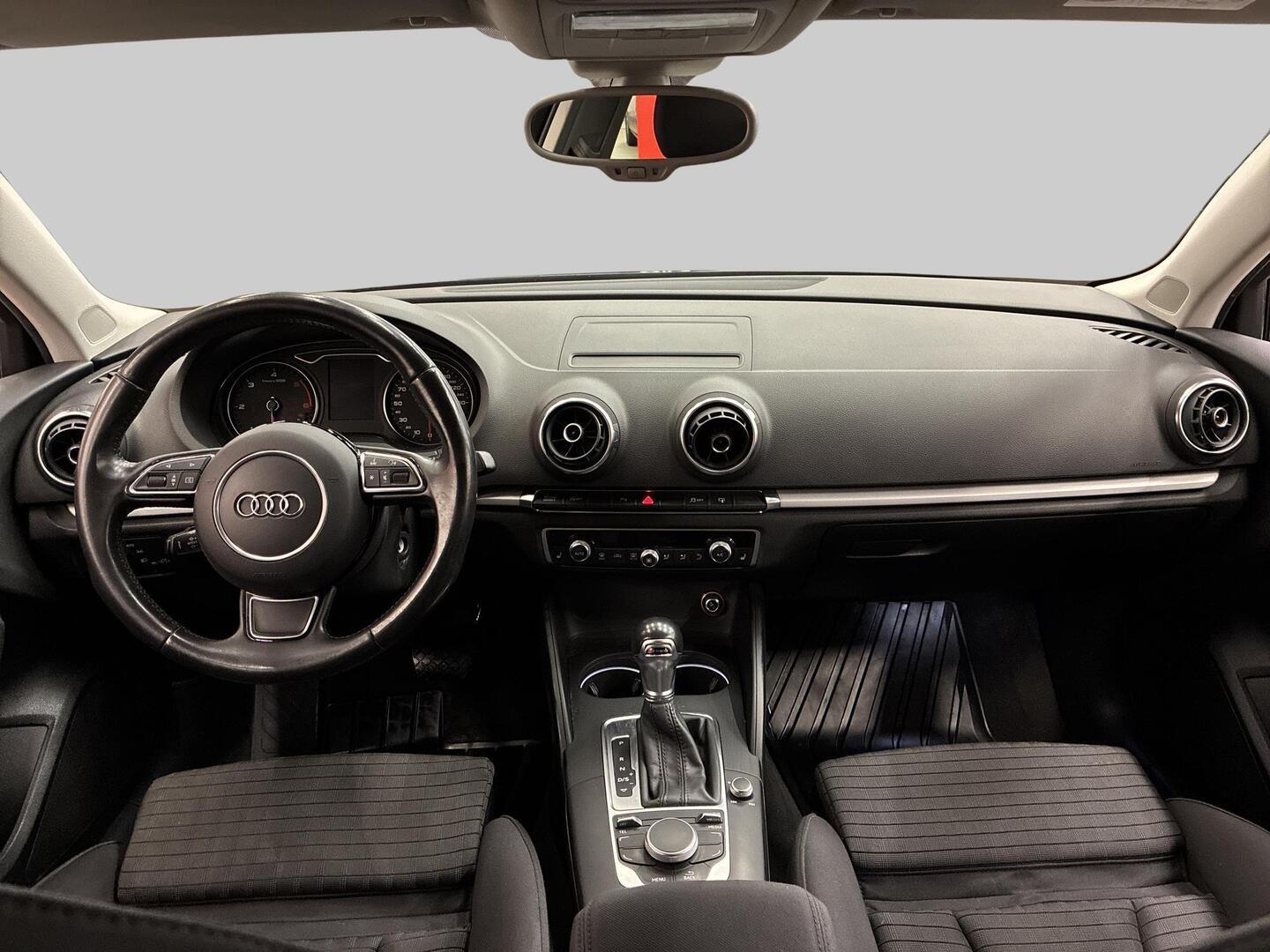 AUDI A3 2015