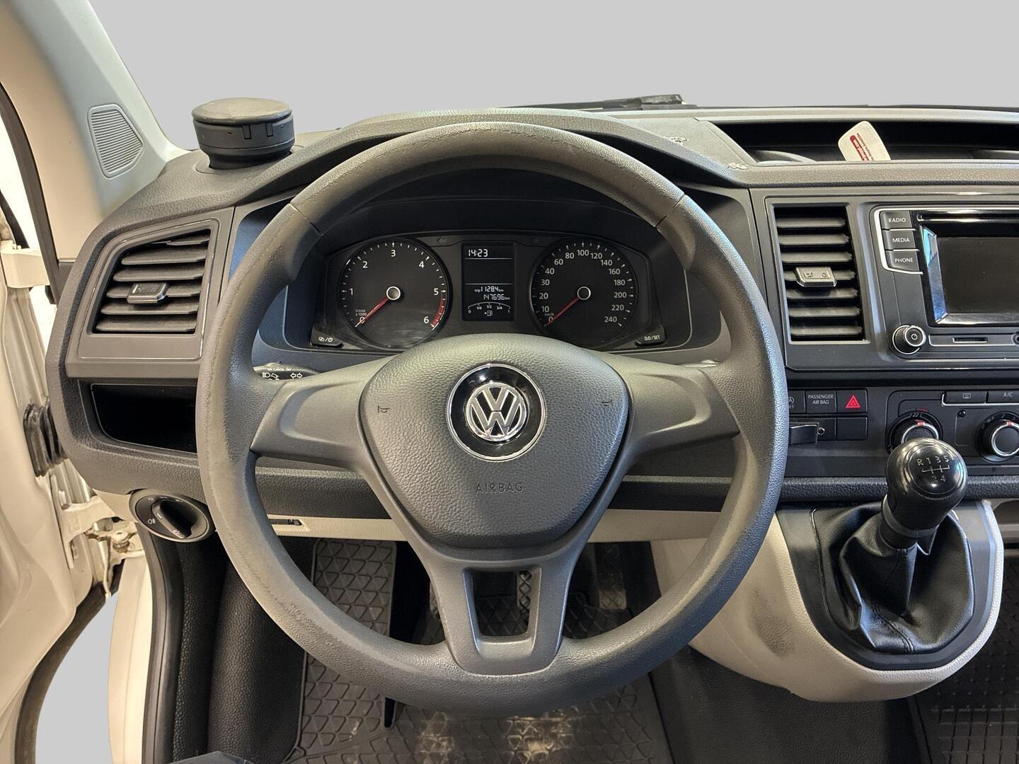 VOLKSWAGEN Transporter 2019