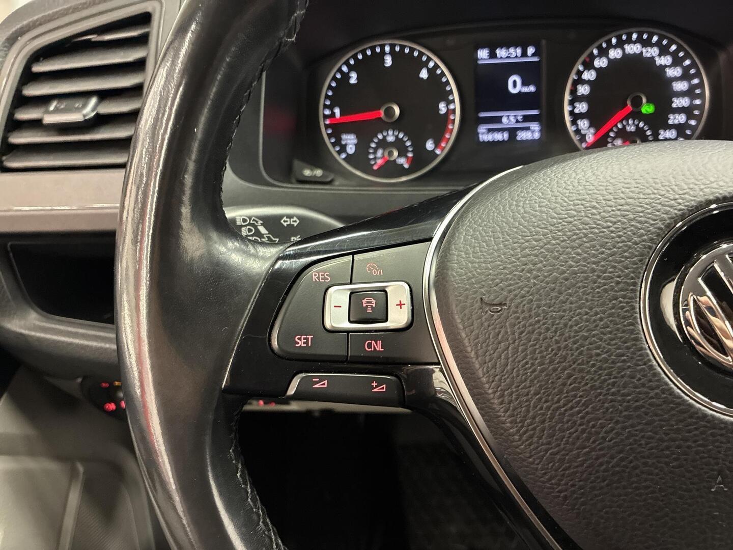 VOLKSWAGEN Transporter 2019