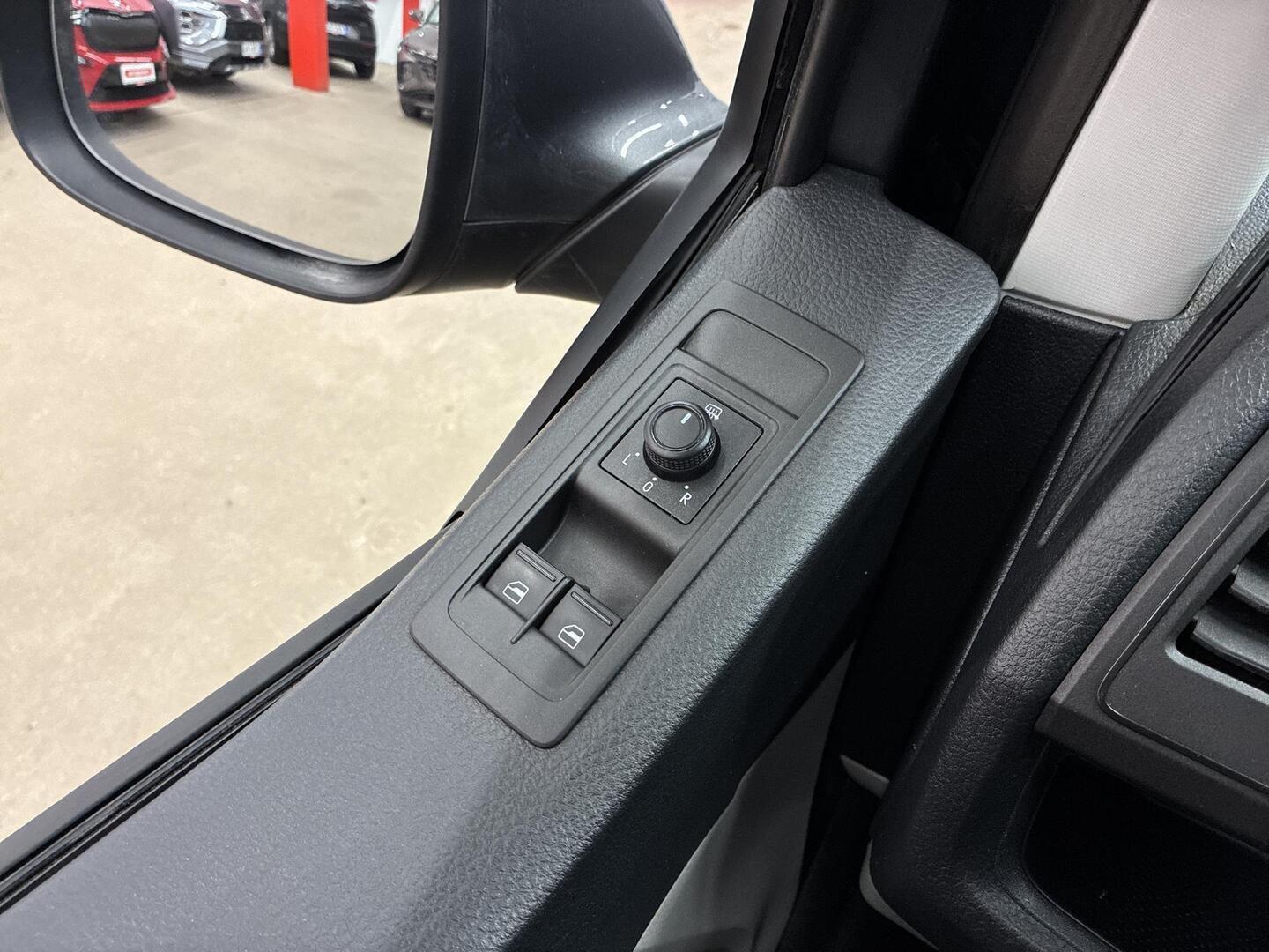 VOLKSWAGEN Transporter 2019