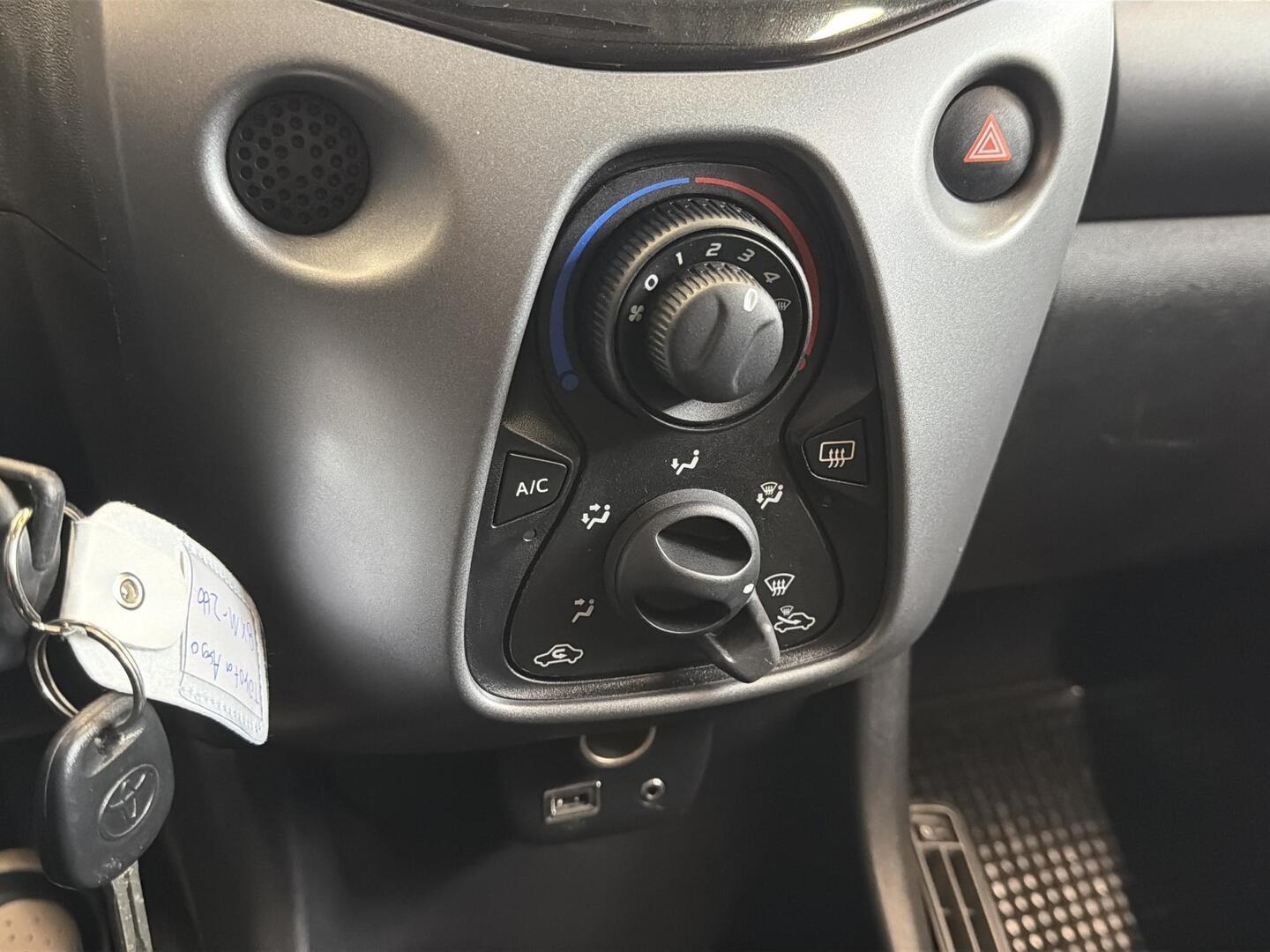 TOYOTA AYGO 2019