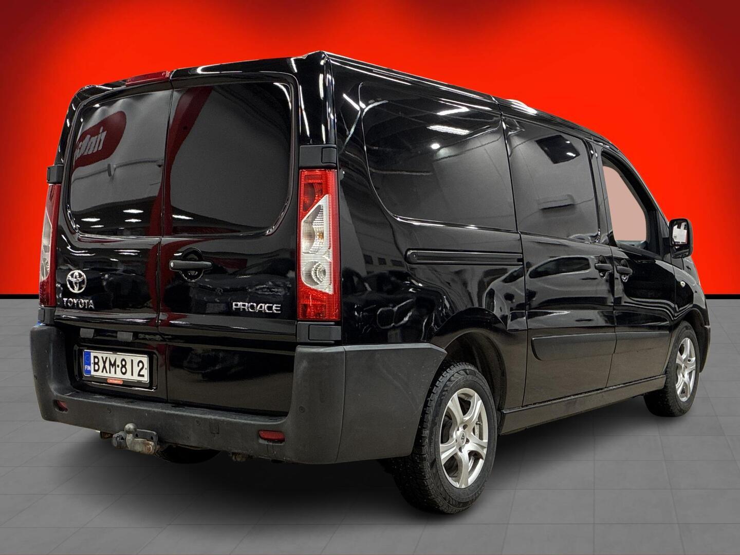 TOYOTA Proace 2015