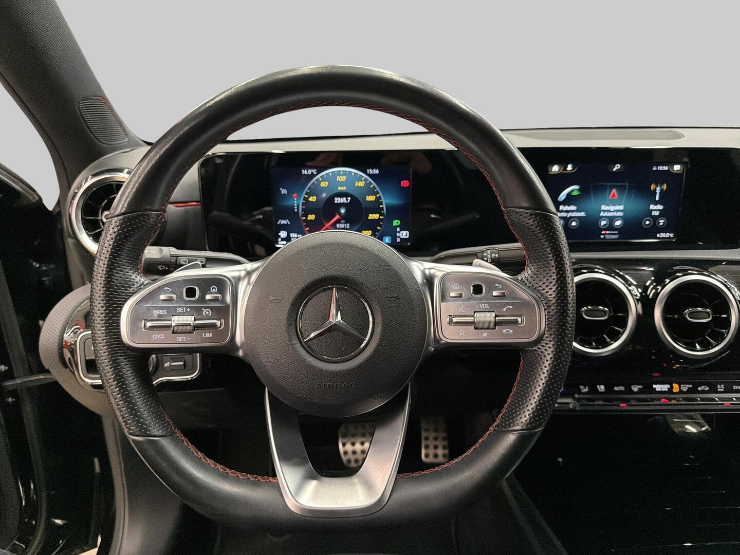 MERCEDES-BENZ A 2019