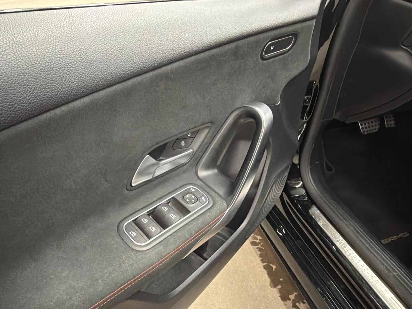 MERCEDES-BENZ A 2019