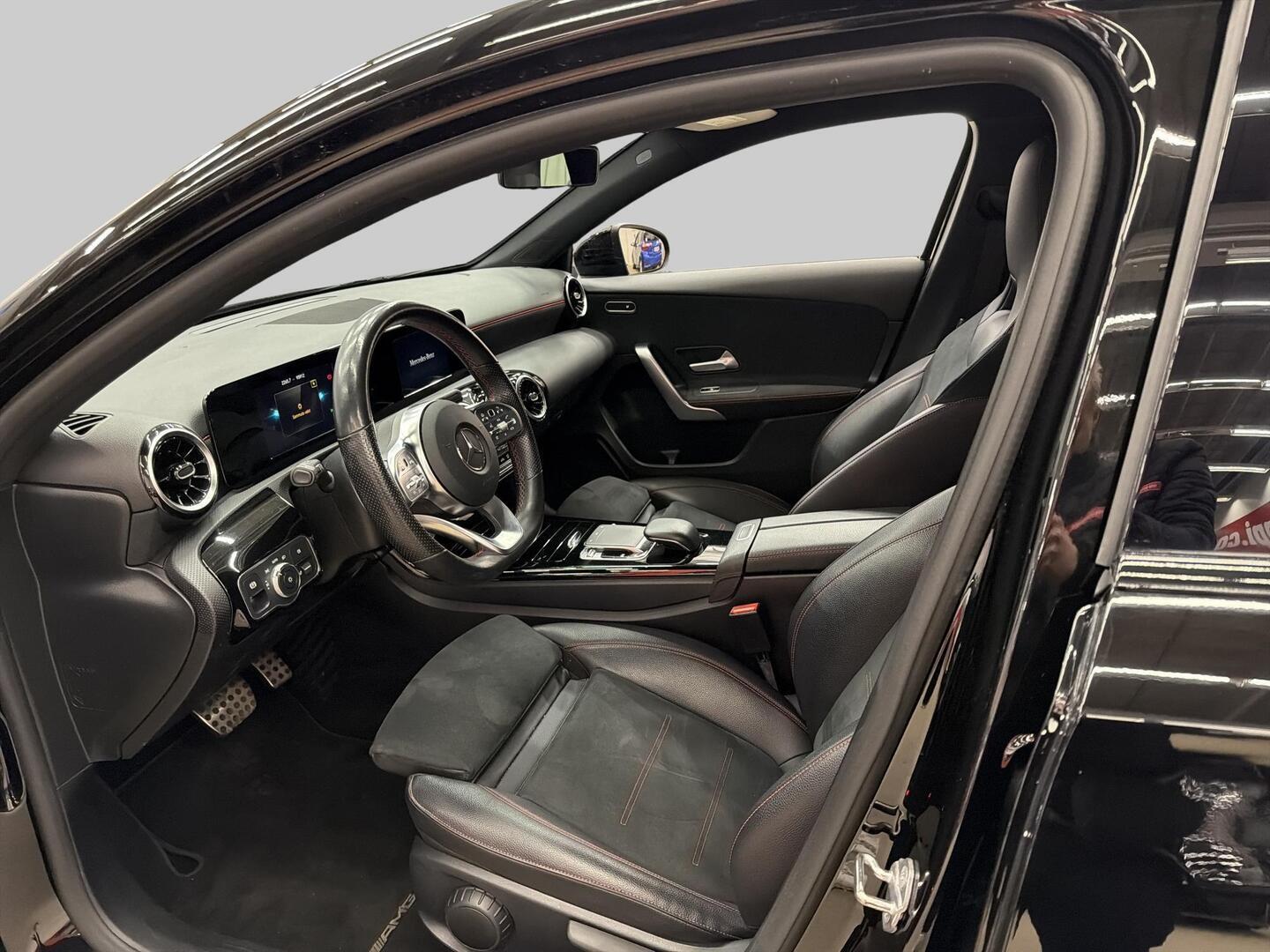 MERCEDES-BENZ A 2019