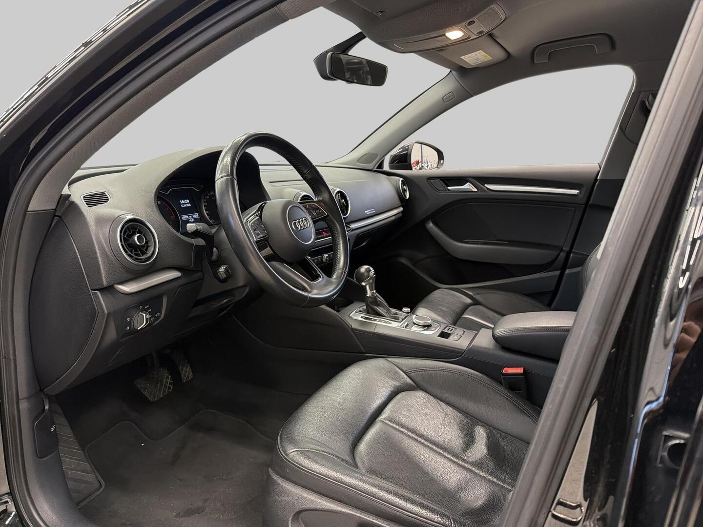 AUDI A3 2019