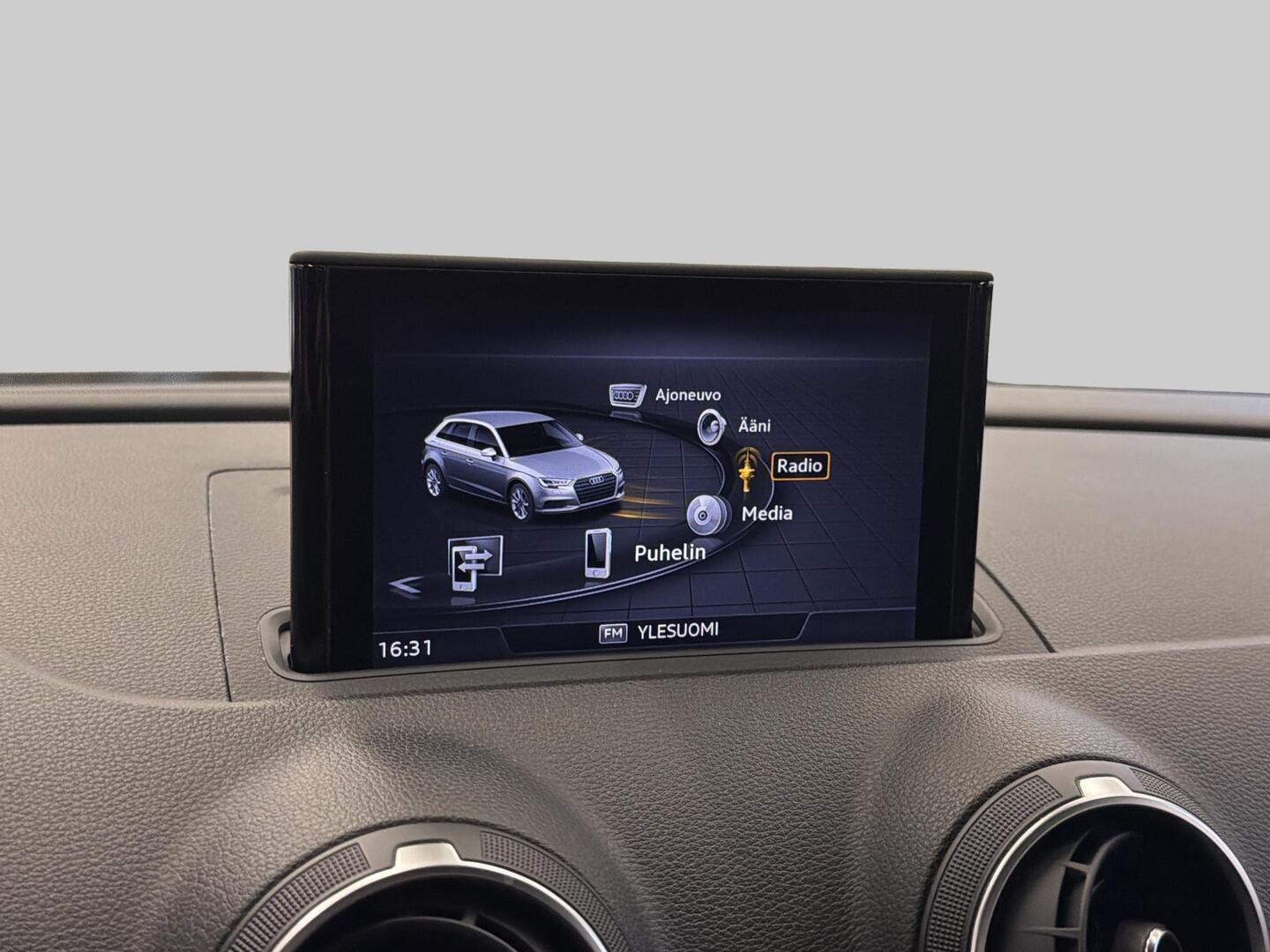 AUDI A3 2019