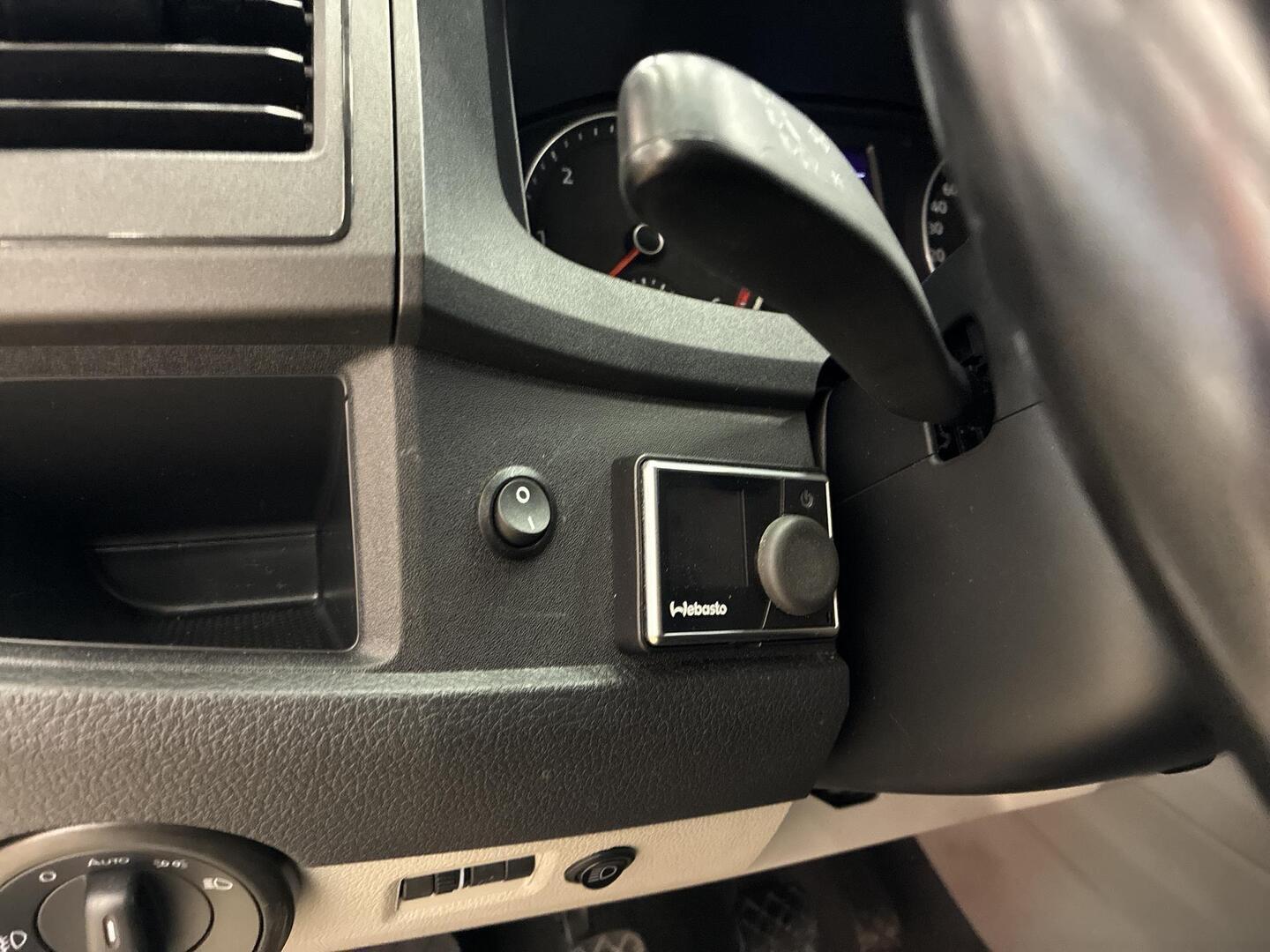 VOLKSWAGEN Transporter 2019