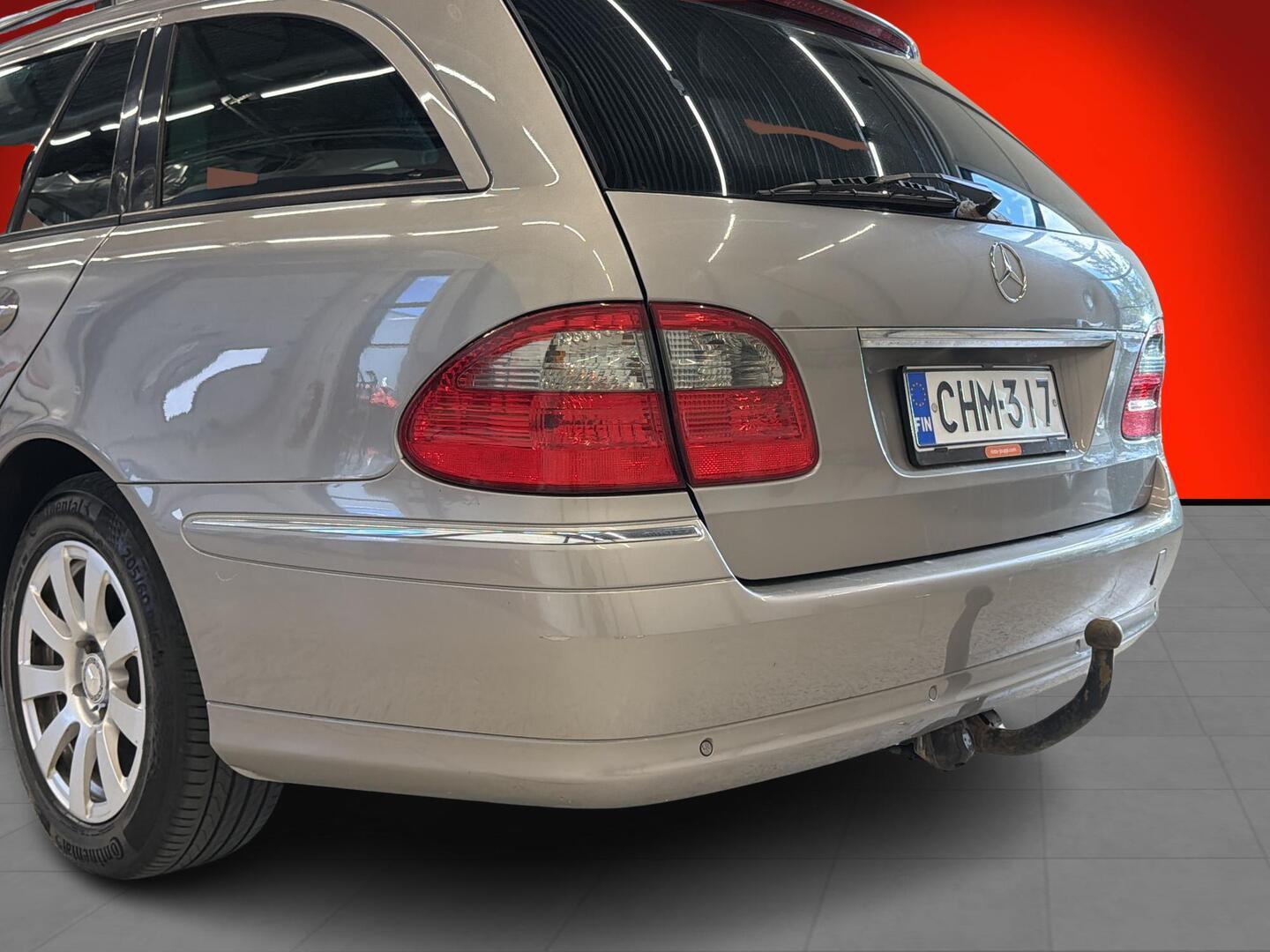 MERCEDES-BENZ E 2006
