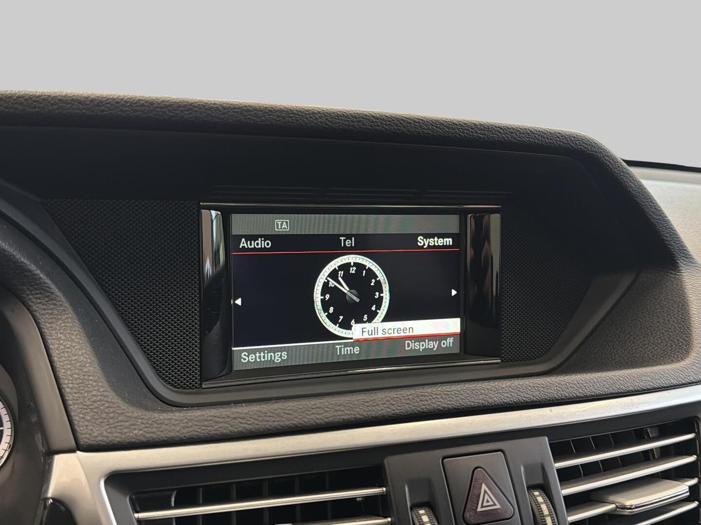 MERCEDES-BENZ E 2012