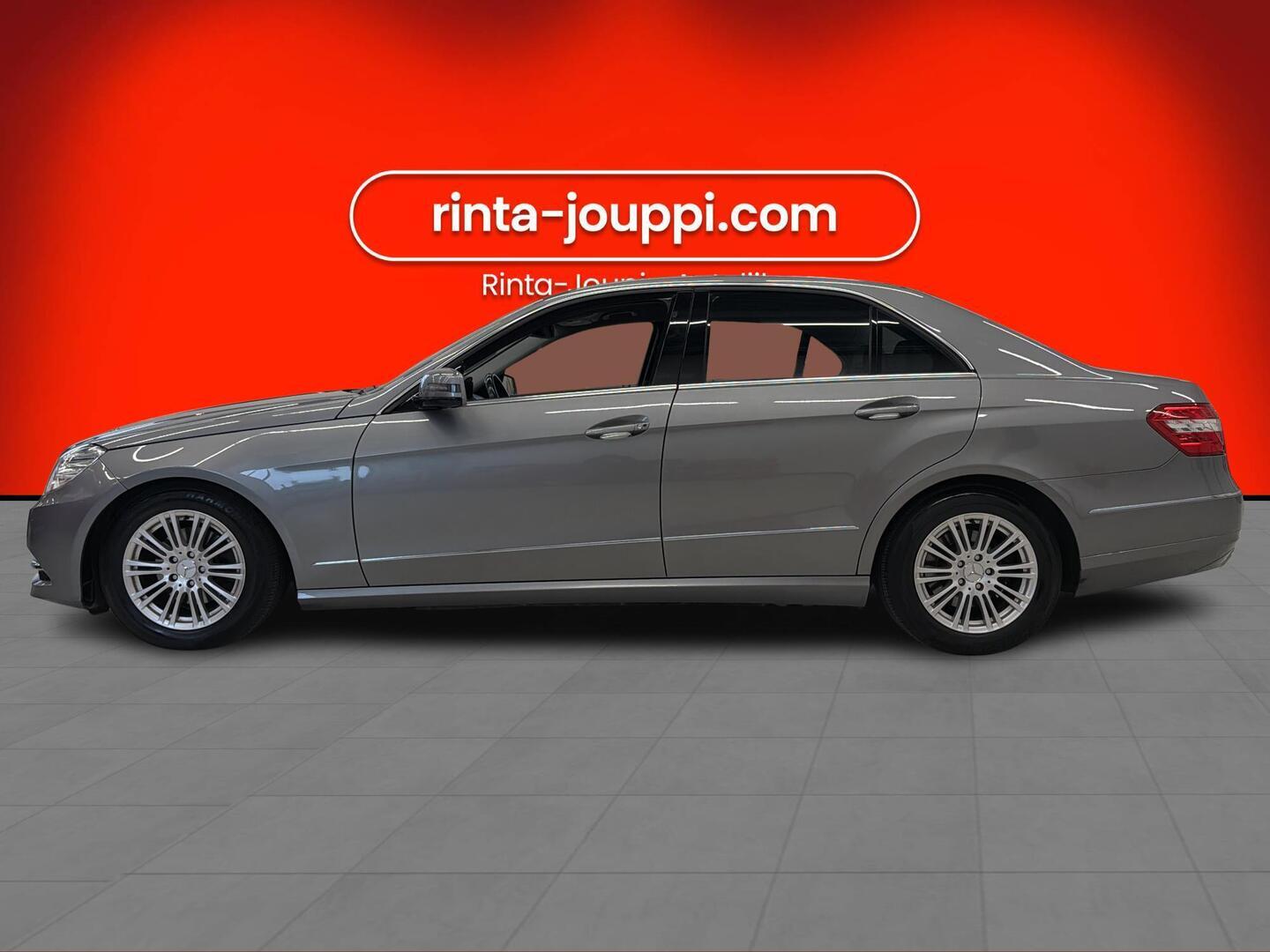 MERCEDES-BENZ E 2012