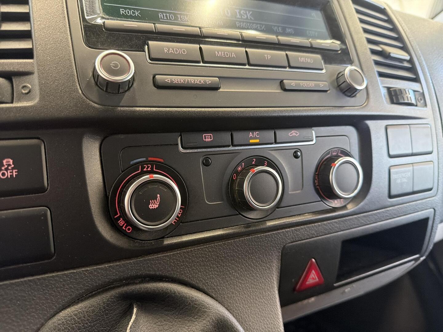 VOLKSWAGEN Transporter 2013