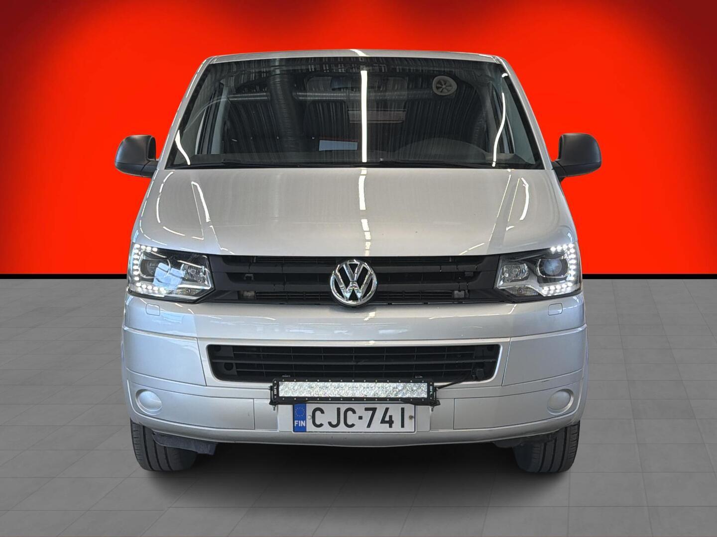 VOLKSWAGEN Transporter 2013