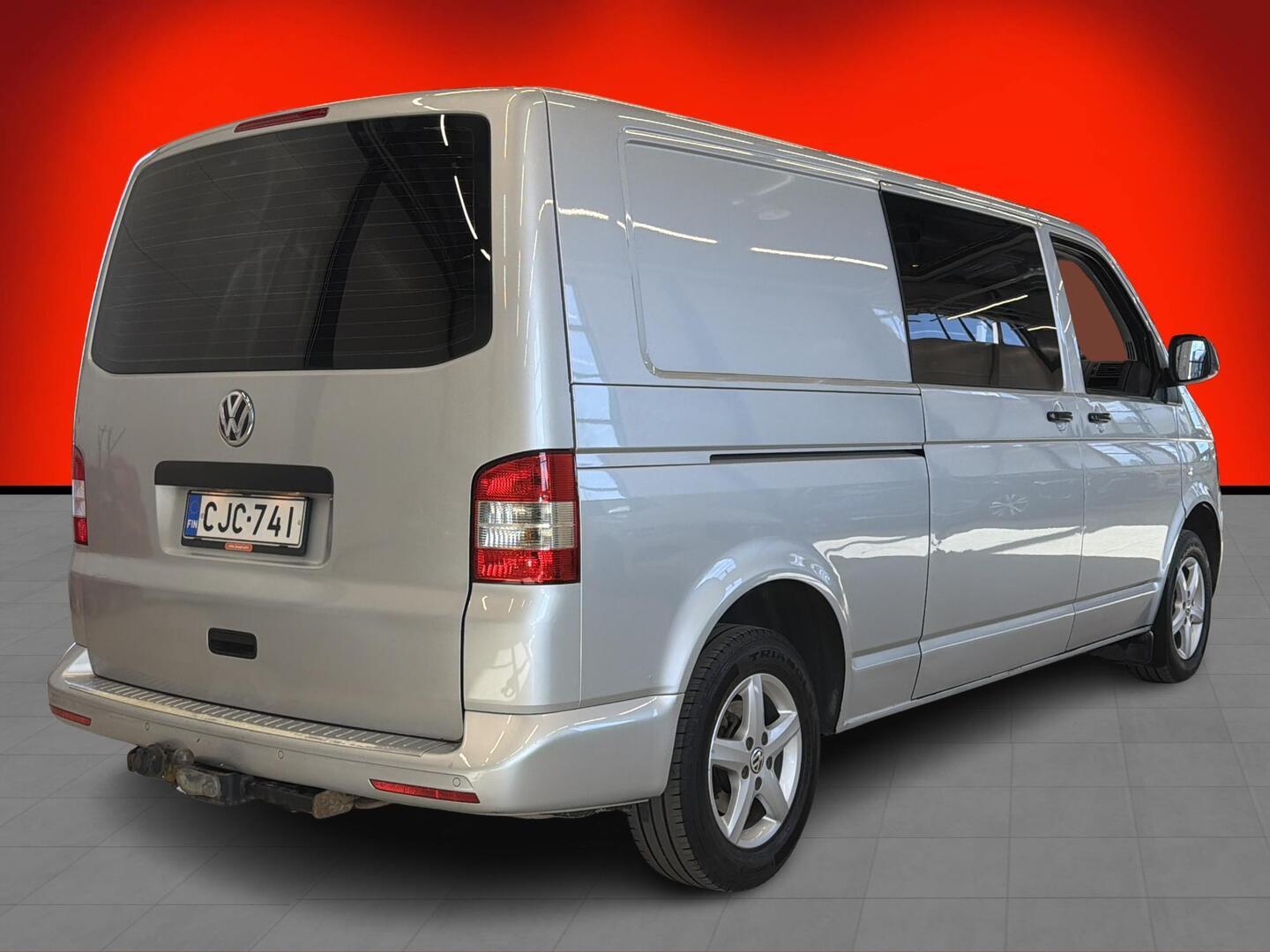 VOLKSWAGEN Transporter 2013