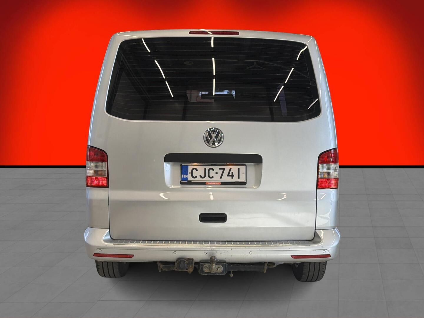 VOLKSWAGEN Transporter 2013
