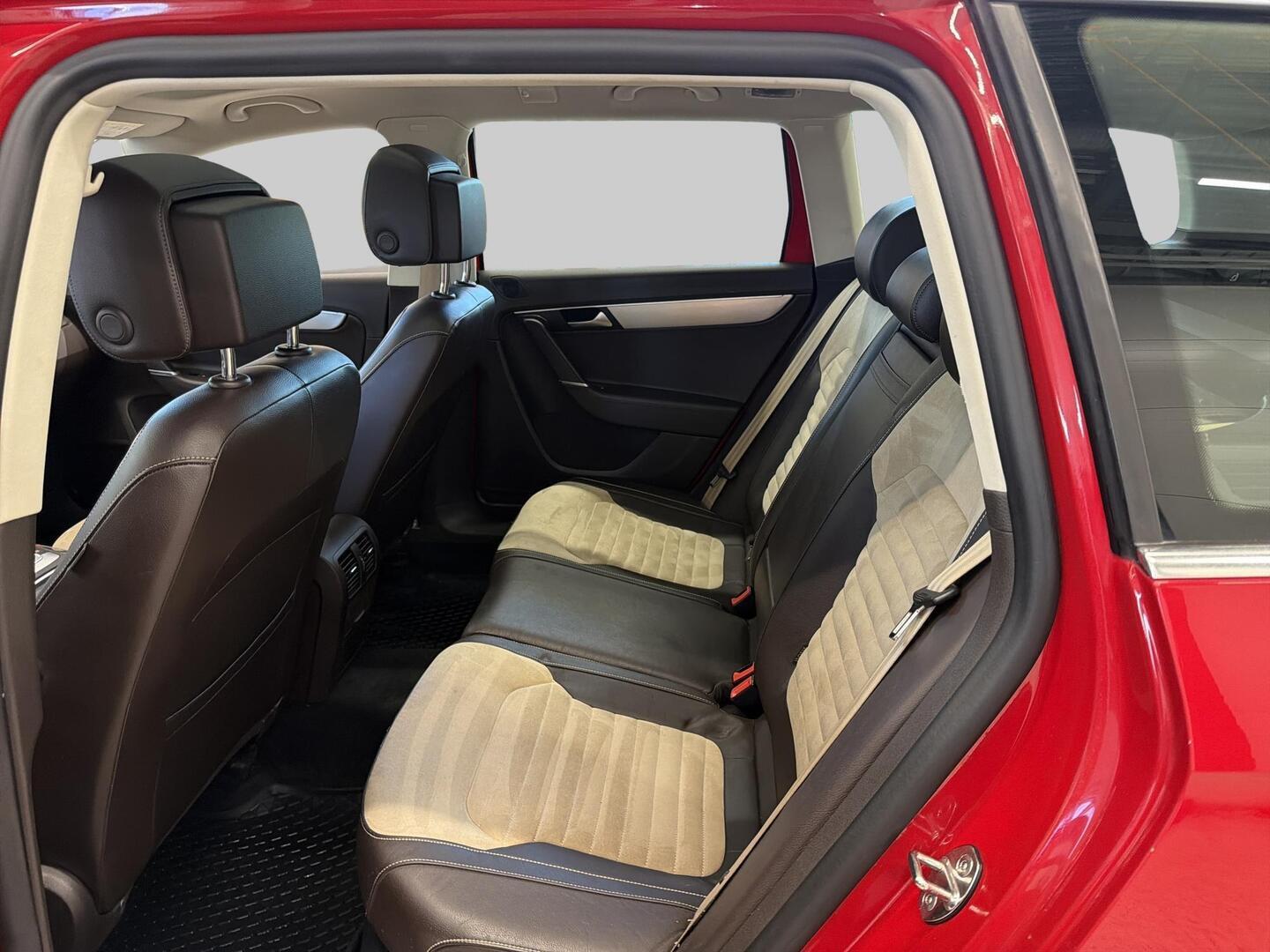 VOLKSWAGEN Passat 2014