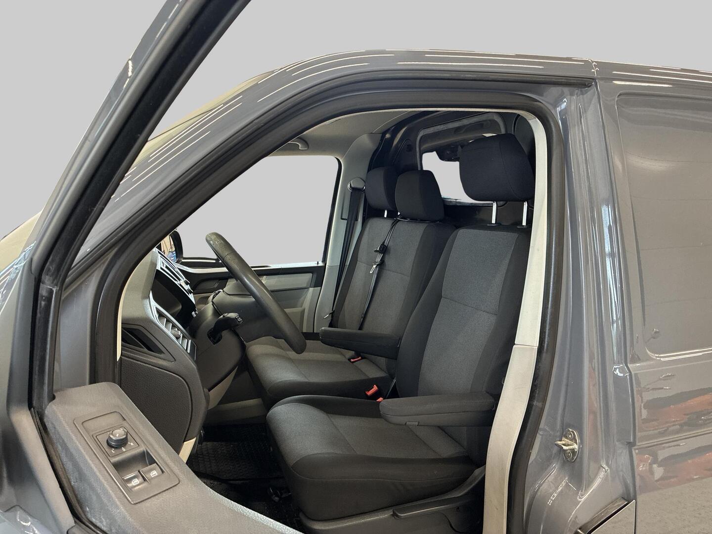 VOLKSWAGEN Transporter 2017