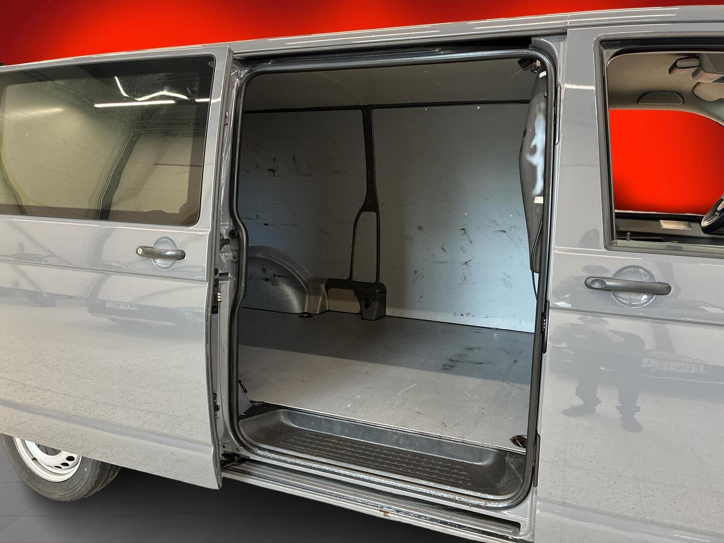 VOLKSWAGEN Transporter 2017