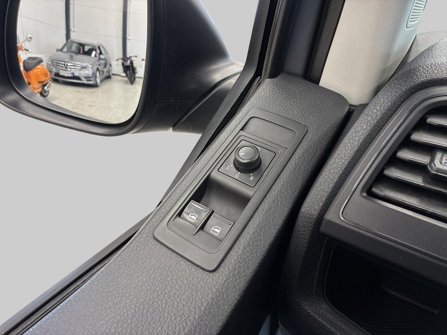 VOLKSWAGEN Transporter 2017