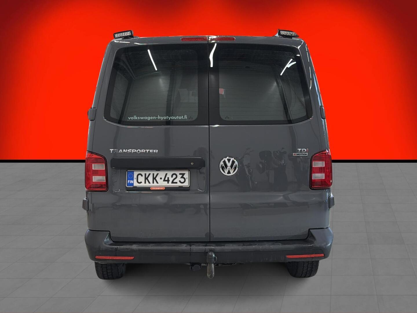 VOLKSWAGEN Transporter 2017