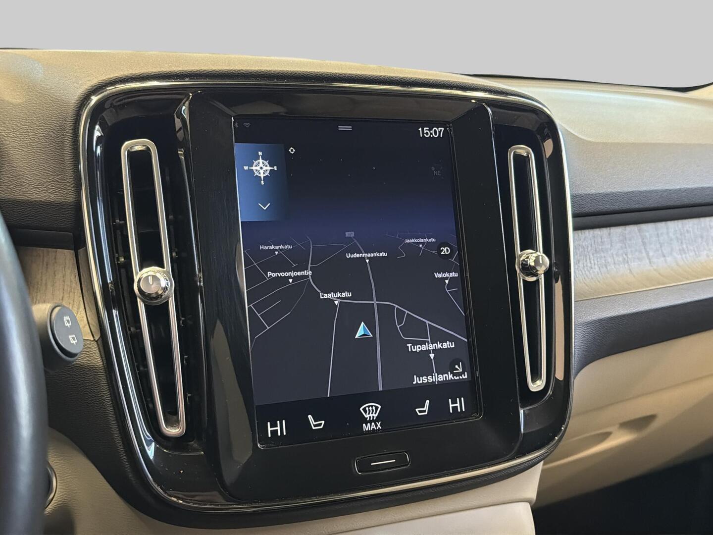 VOLVO XC40 2019