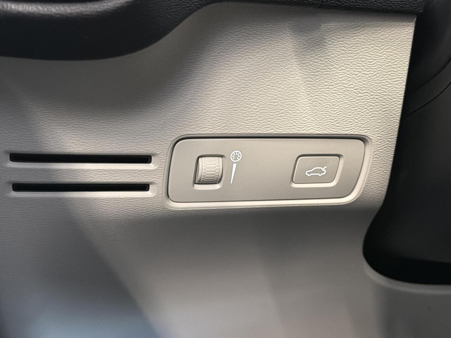 VOLVO XC40 2019