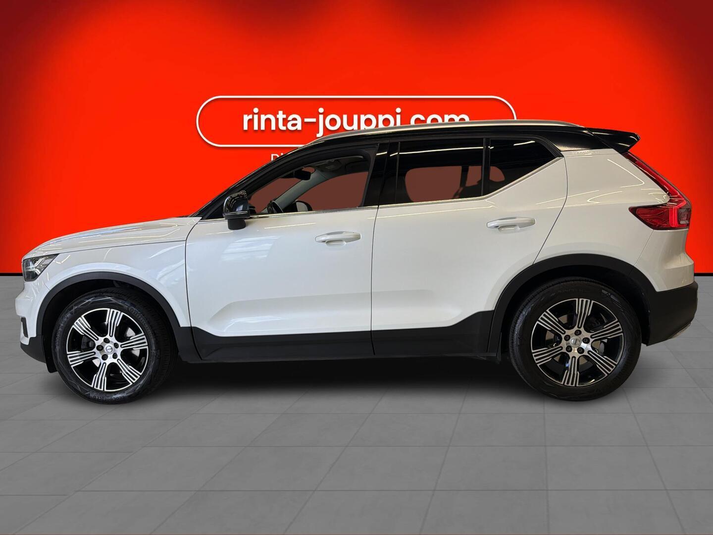 VOLVO XC40 2019