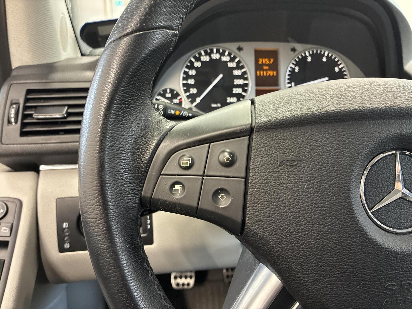 MERCEDES-BENZ B 2010