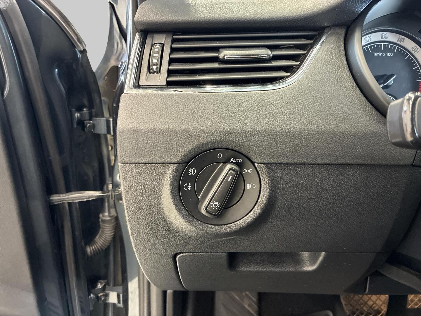 SKODA Octavia 2019