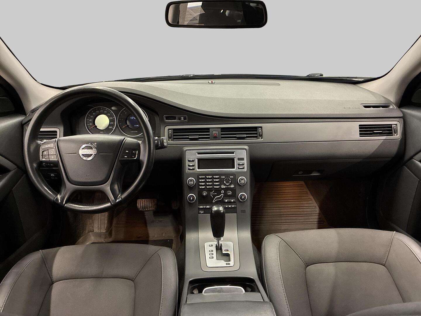 VOLVO XC70 2011