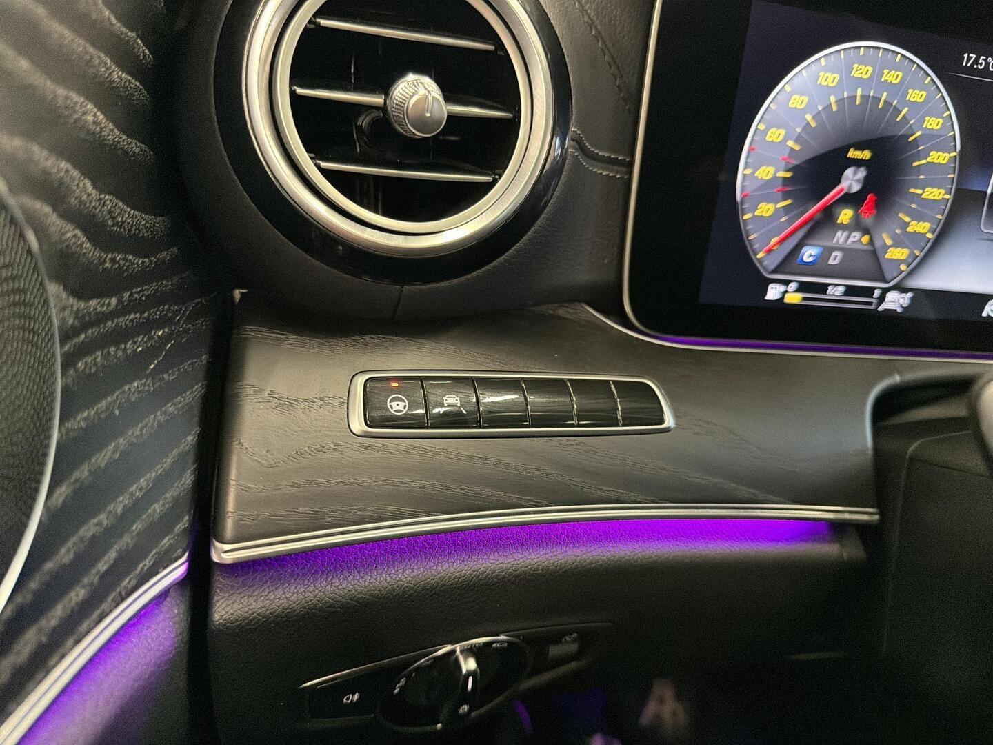 MERCEDES-BENZ E 2019