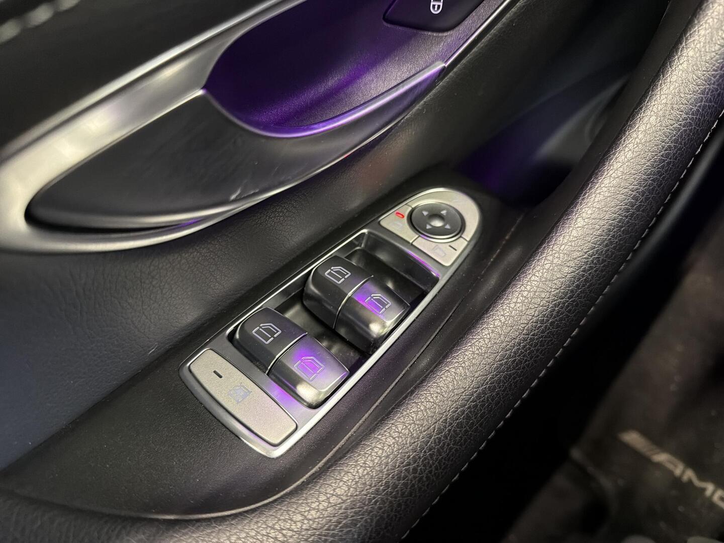 MERCEDES-BENZ E 2019