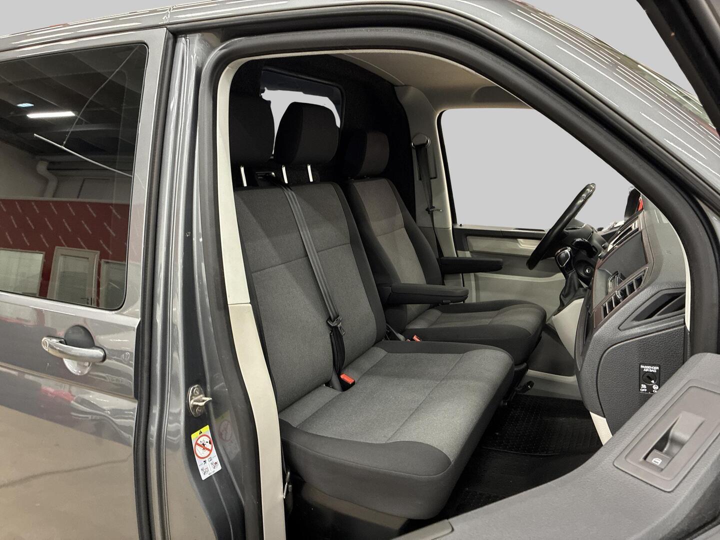 VOLKSWAGEN Transporter 2019