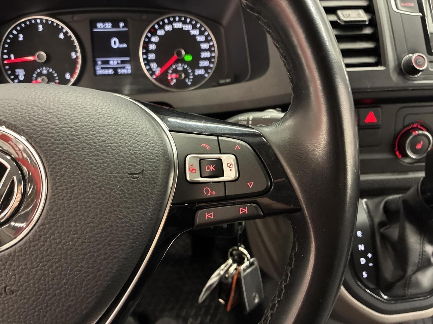 VOLKSWAGEN Transporter 2019