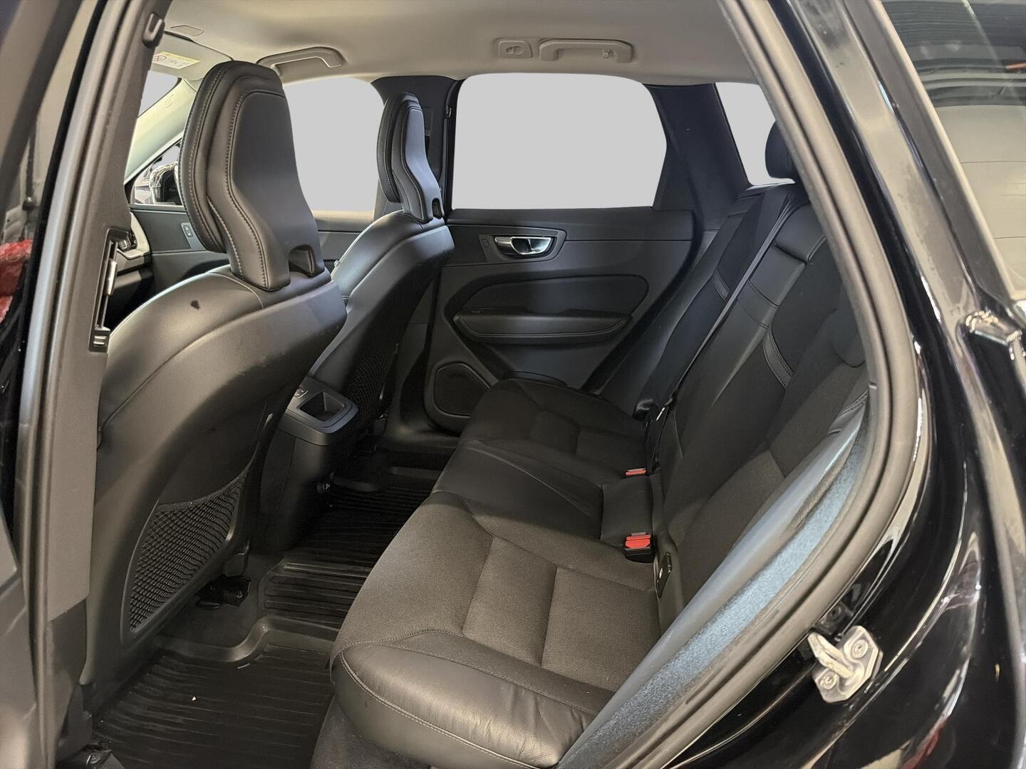 VOLVO XC60 2020