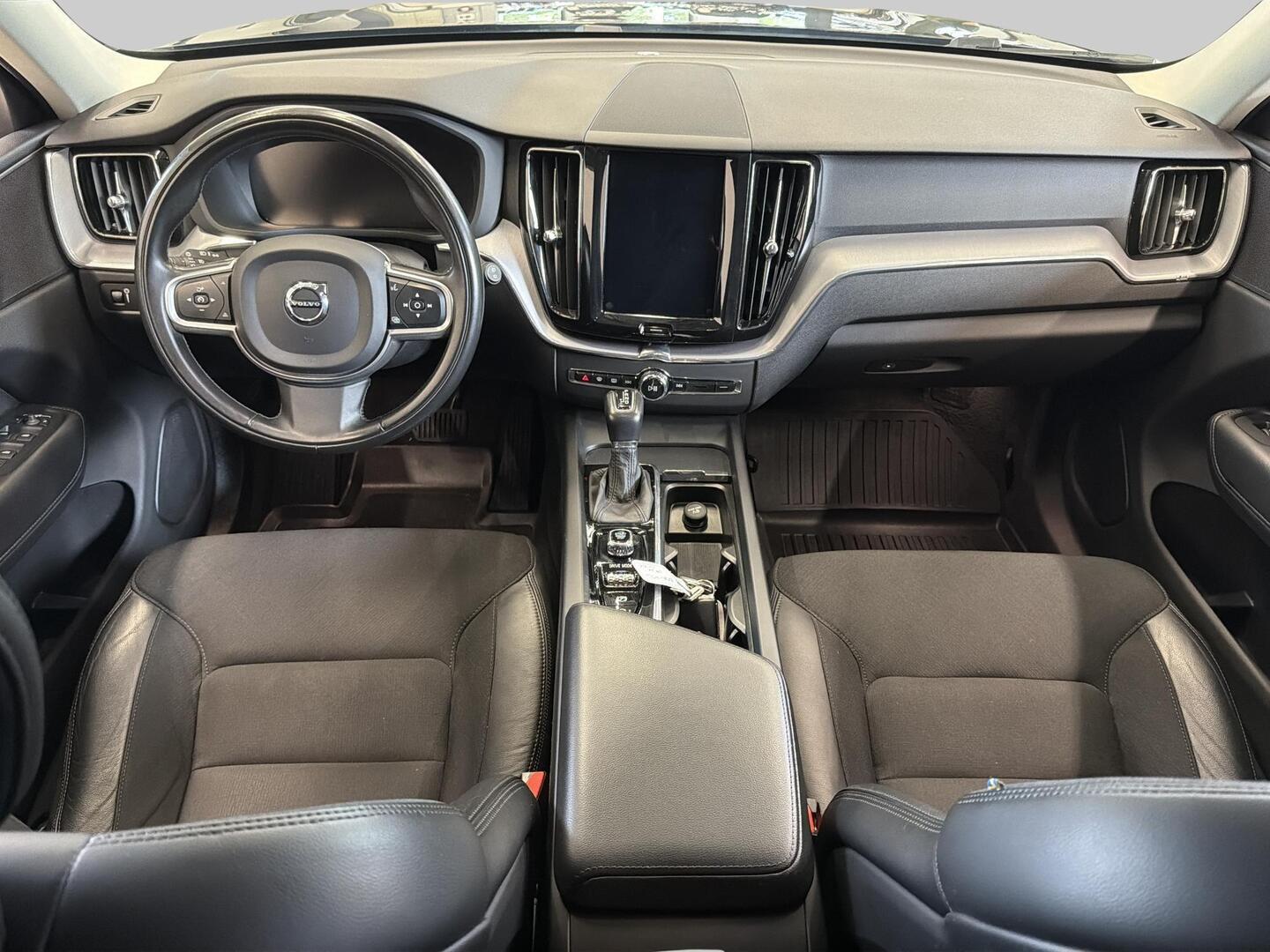 VOLVO XC60 2020