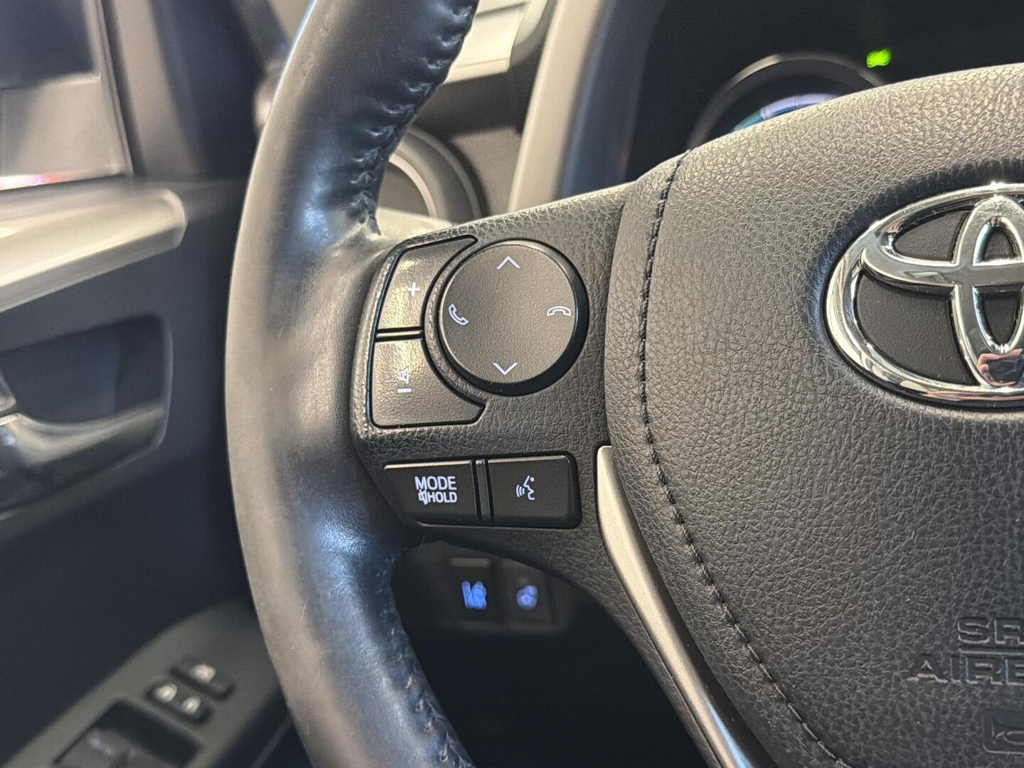 TOYOTA RAV4 2019