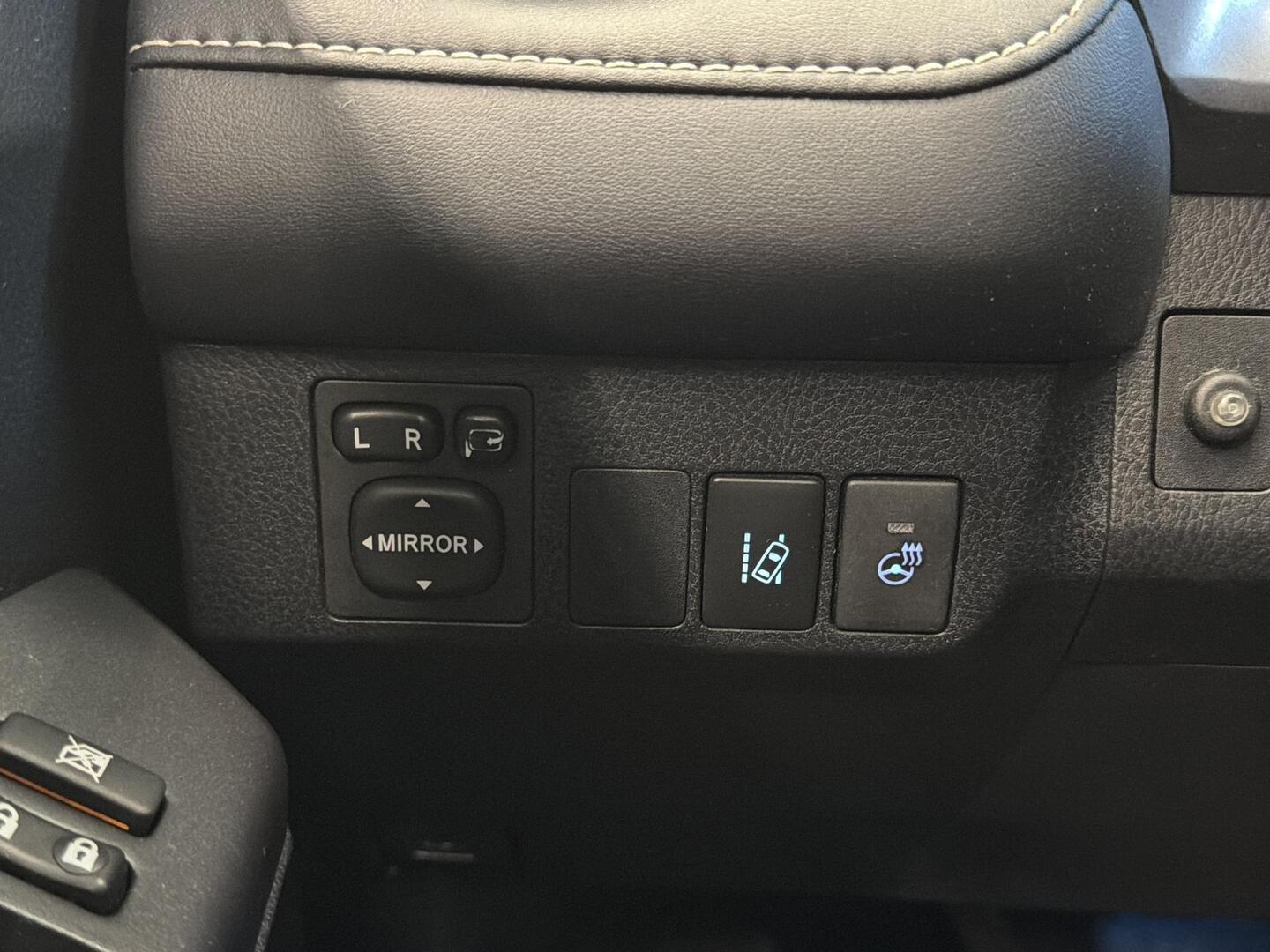 TOYOTA RAV4 2019