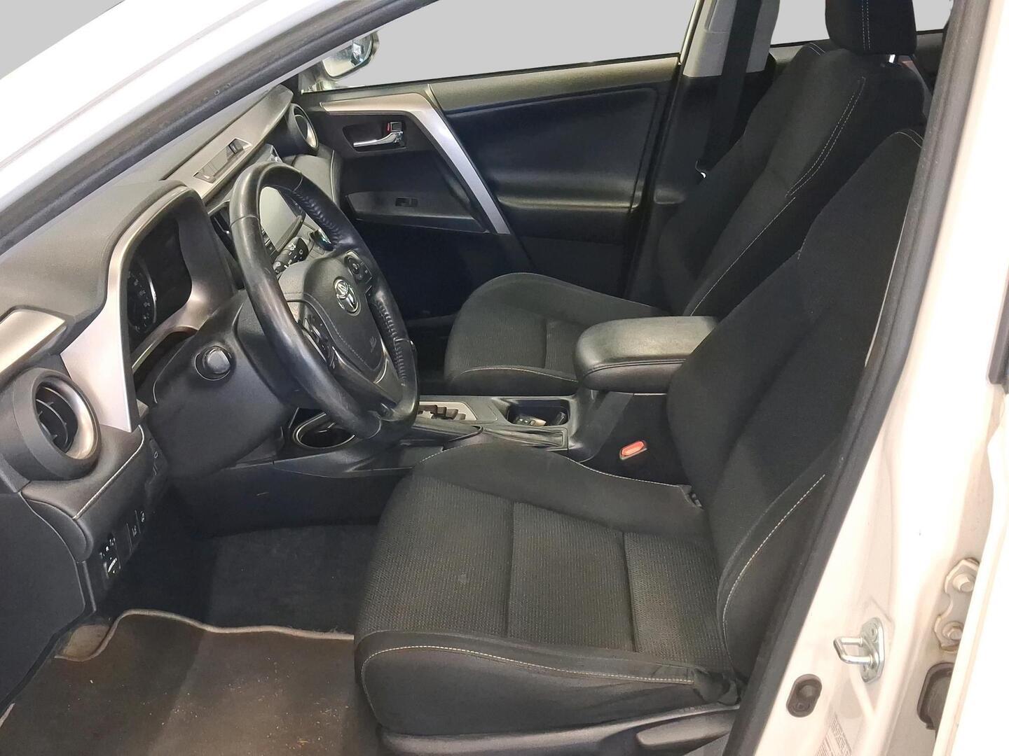 TOYOTA RAV4 2019
