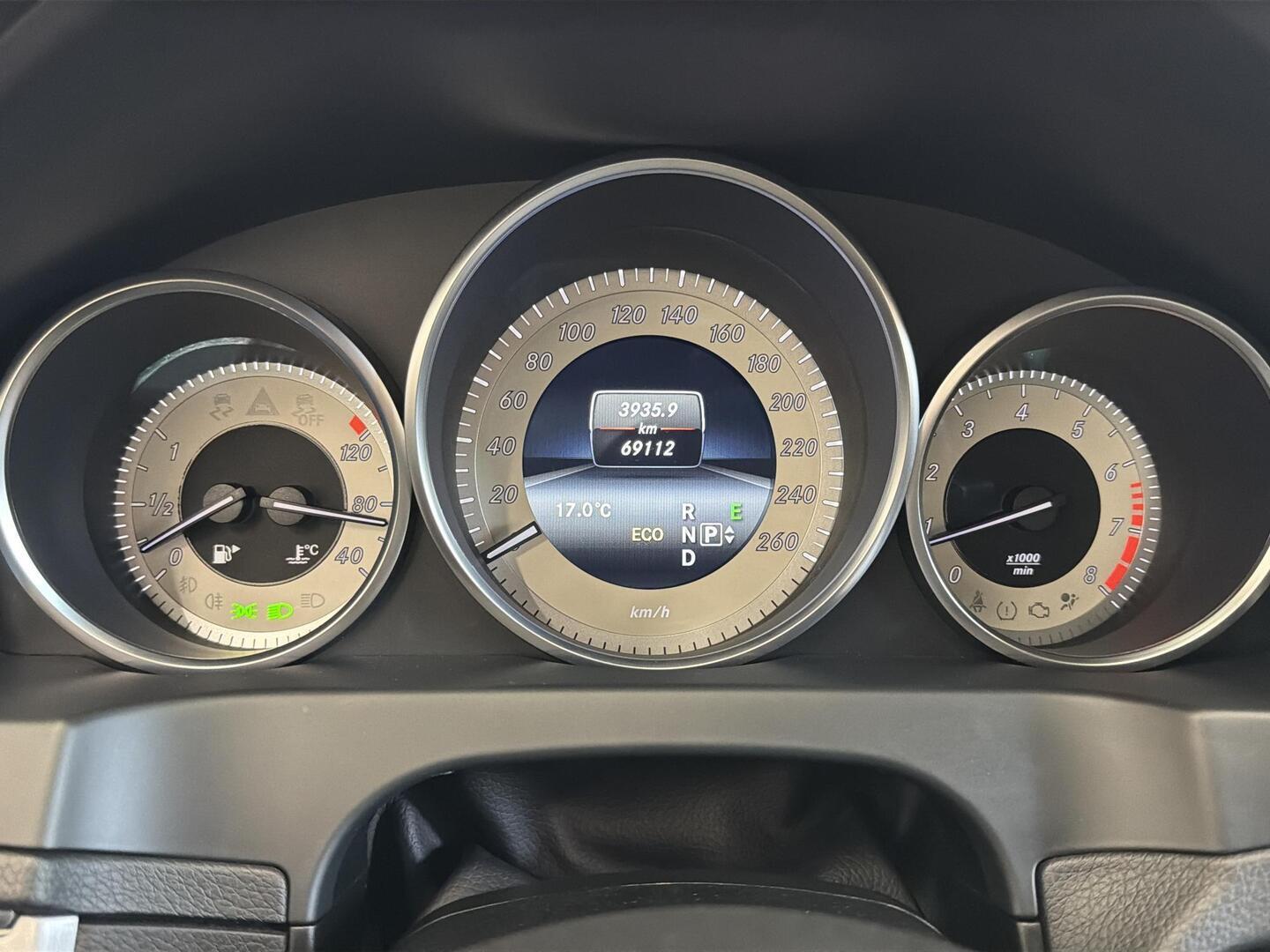 MERCEDES-BENZ E 2014