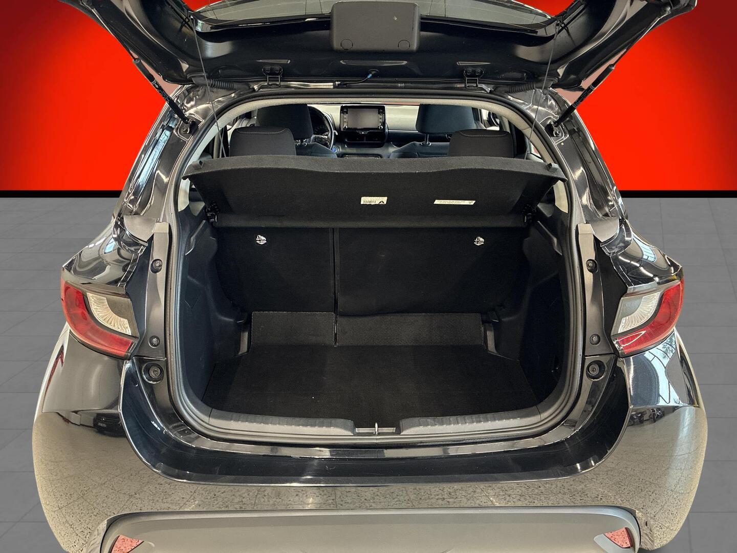 TOYOTA Yaris 2021