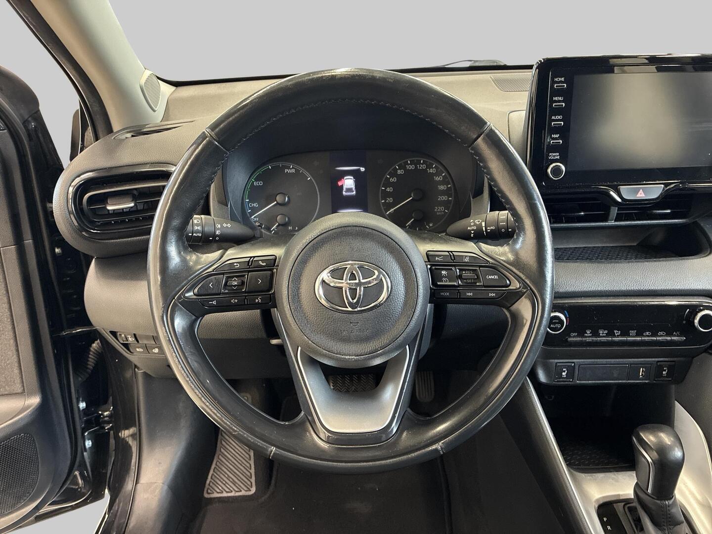 TOYOTA Yaris 2021