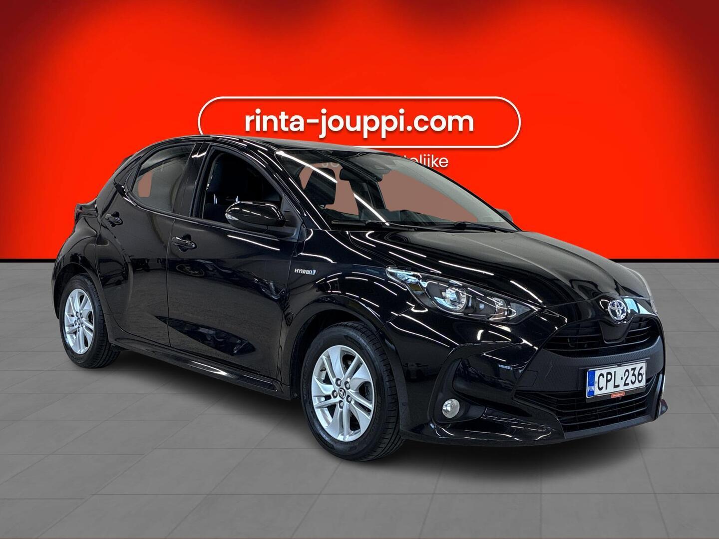 TOYOTA Yaris 2021