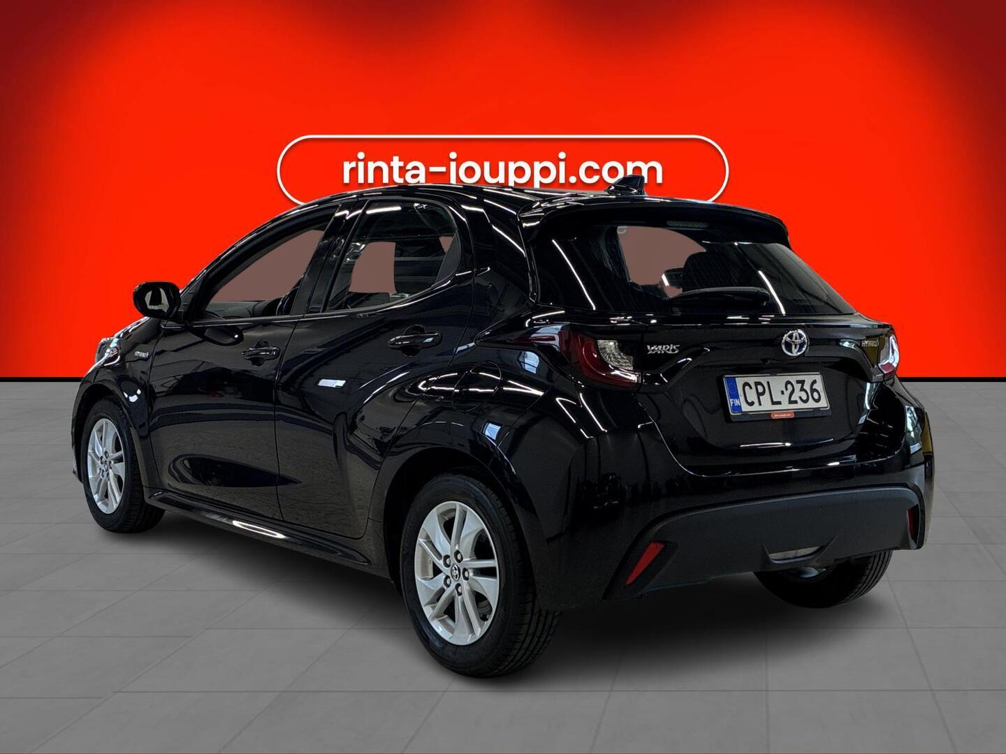 TOYOTA Yaris 2021